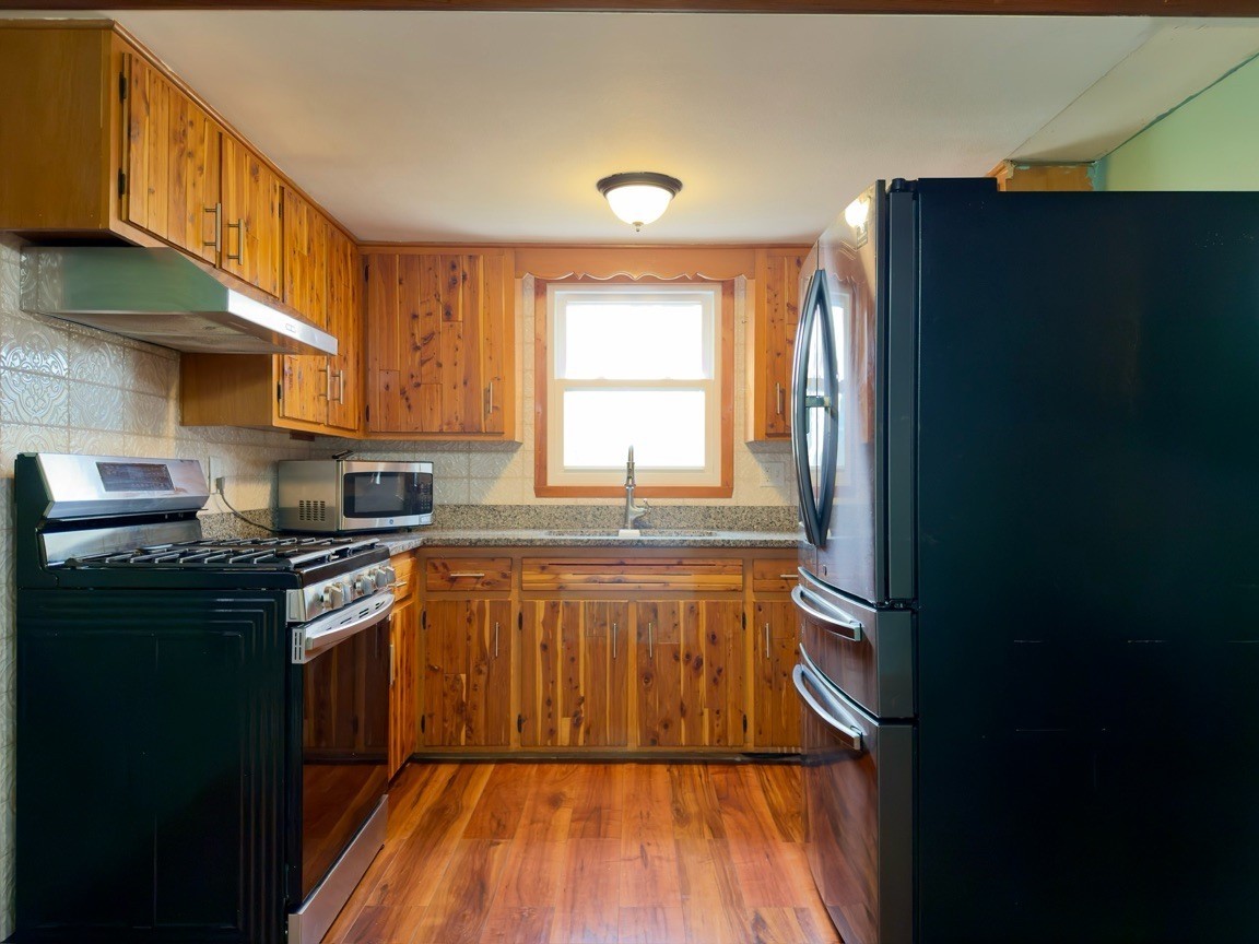 2915 Wesleyan Ave #1 - Photo 5 of 18