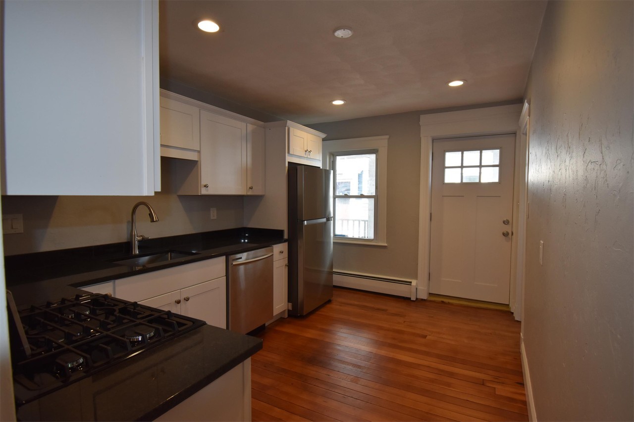 27 Mount Pleasant St #29A - Photo 3 of 10