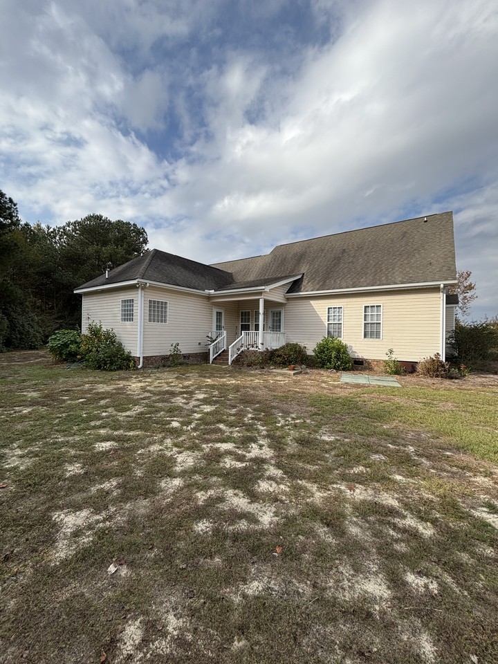 43 Turnbury Ct #1 - Photo 4 of 29