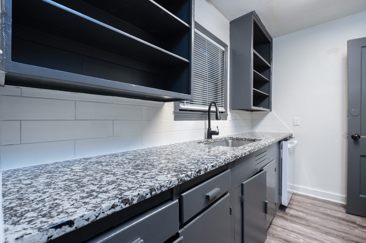 1941 S Oliver Ave #1 - Photo 5 of 20