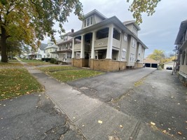 featured image of 376 Flower City Park #378