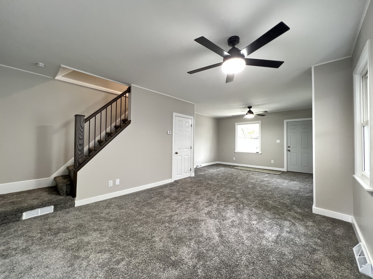 645 Angella St #1 - Photo 5 of 27
