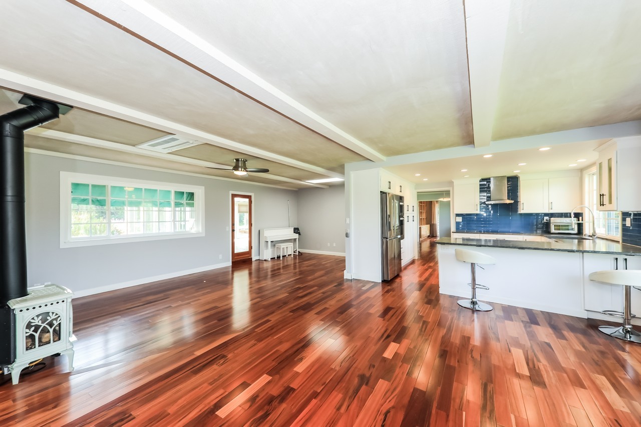 2311 9th St #1 - Photo 4 of 28