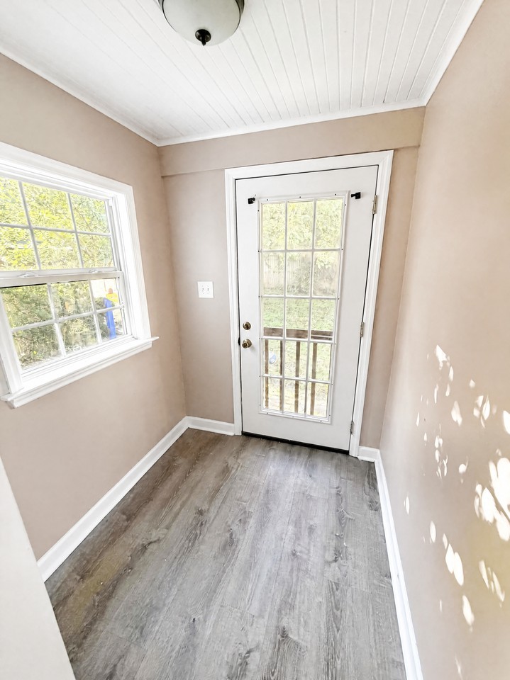 306 Locust Ter #1 - Photo 3 of 13