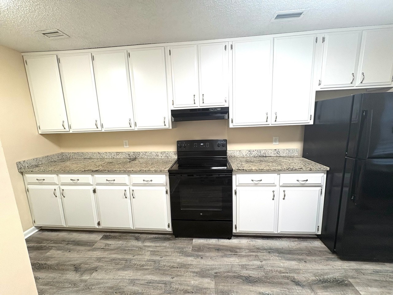 7 Spring Creek Cir #1 - Photo 5 of 20