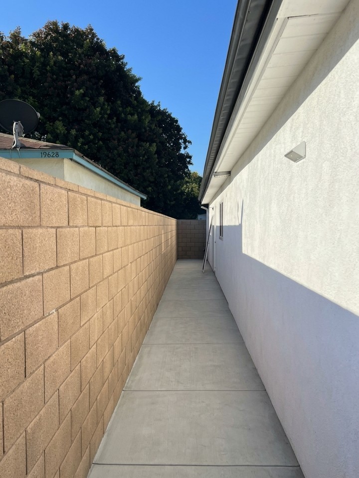 10402 Park St #2 - Photo 2 of 15