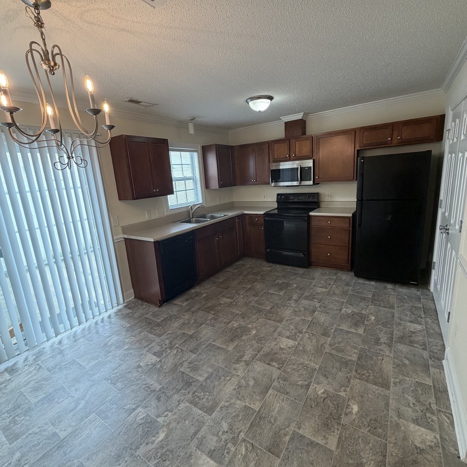 4230 Dudleys Grant Drive - EUnit E #E - Photo 5 of 28