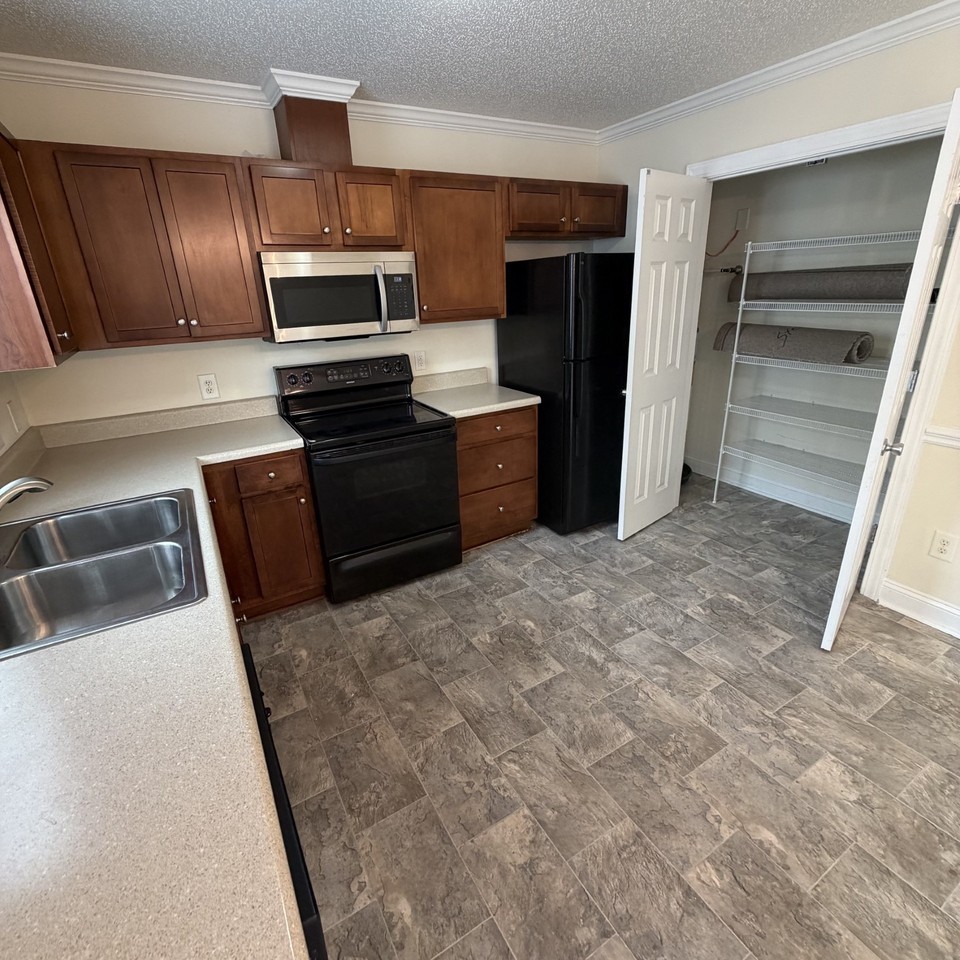 4230 Dudleys Grant Drive - EUnit E #E - Photo 6 of 28