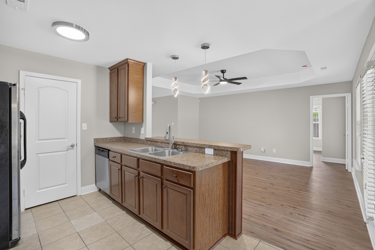 24697 Rolling Vista Dr #1 - Photo 7 of 38