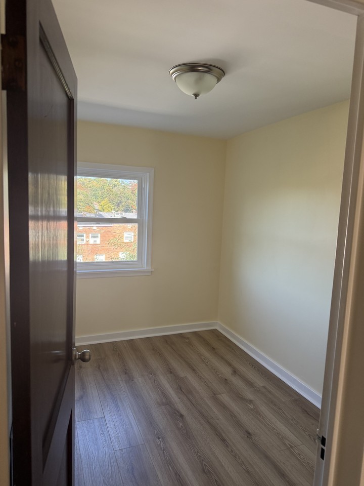 2236 Berryhill St #1 - Photo 6 of 20