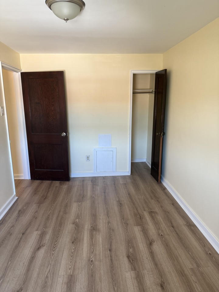 2236 Berryhill St #1 - Photo 7 of 20