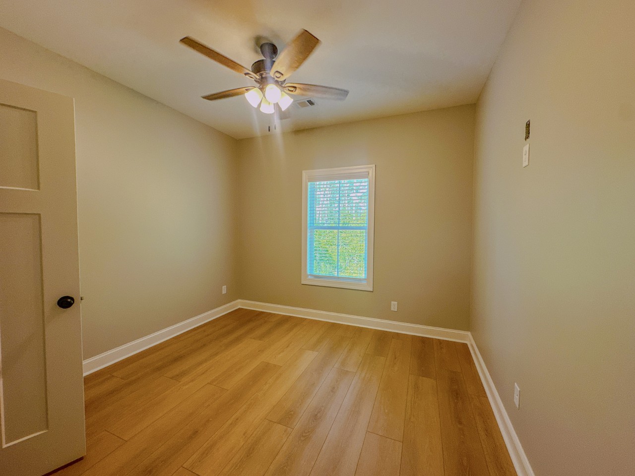 4083 Maranatha Ln #B - Photo 7 of 24