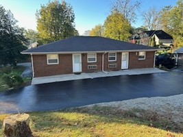 featured image of 117 Lookout St #1