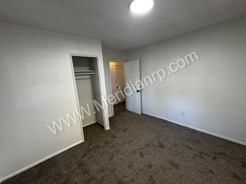 4601 Oliver St #1 - Photo 7 of 9