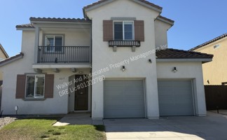 featured image of 327 Las Flores Dr #1
