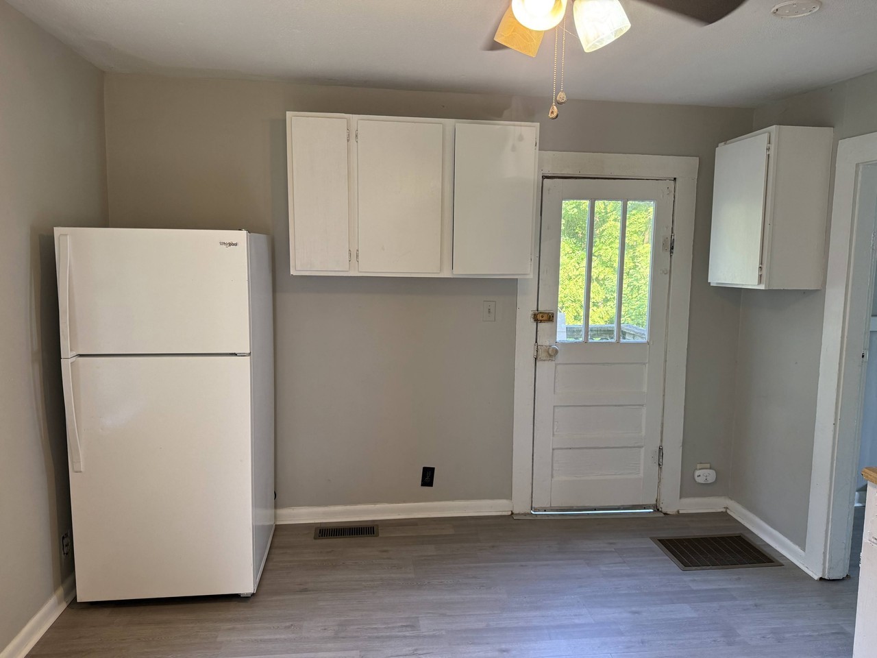 221 Sunset Ave #1 - Photo 4 of 13