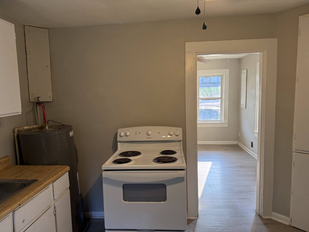 221 Sunset Ave #1 - Photo 6 of 13