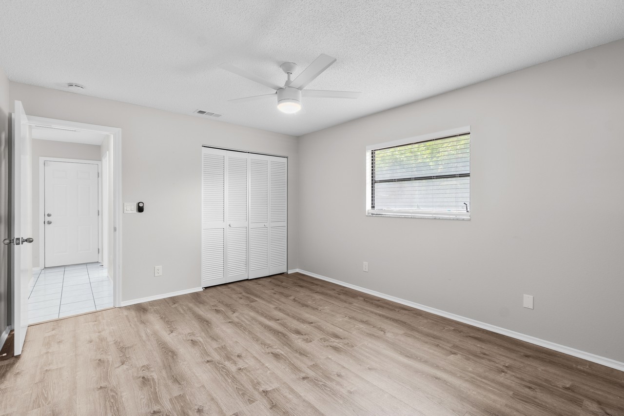 10260 Deerwood Ave #1 - Photo 6 of 10