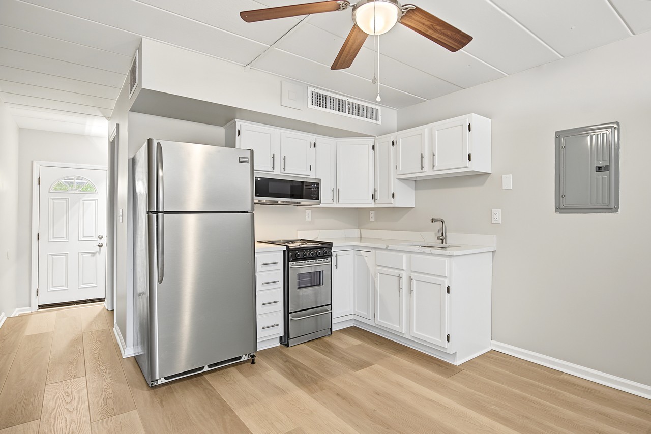 900 Willowdale Rd #212 - Photo 5 of 11