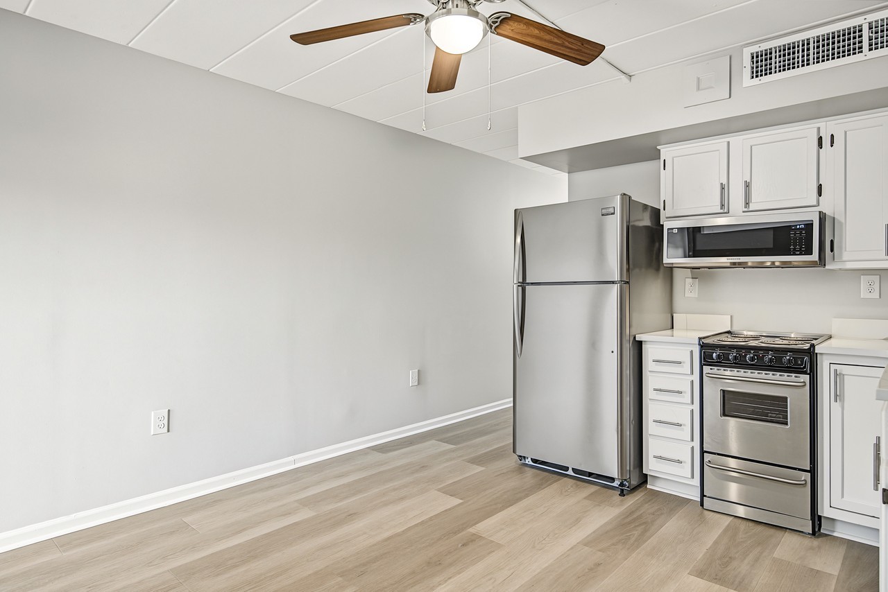 900 Willowdale Rd #212 - Photo 6 of 11