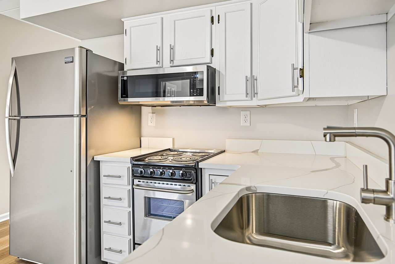 900 Willowdale Rd #212 - Photo 7 of 11