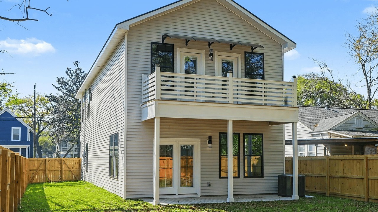 2012 Bolton St #1 - Photo 4 of 38