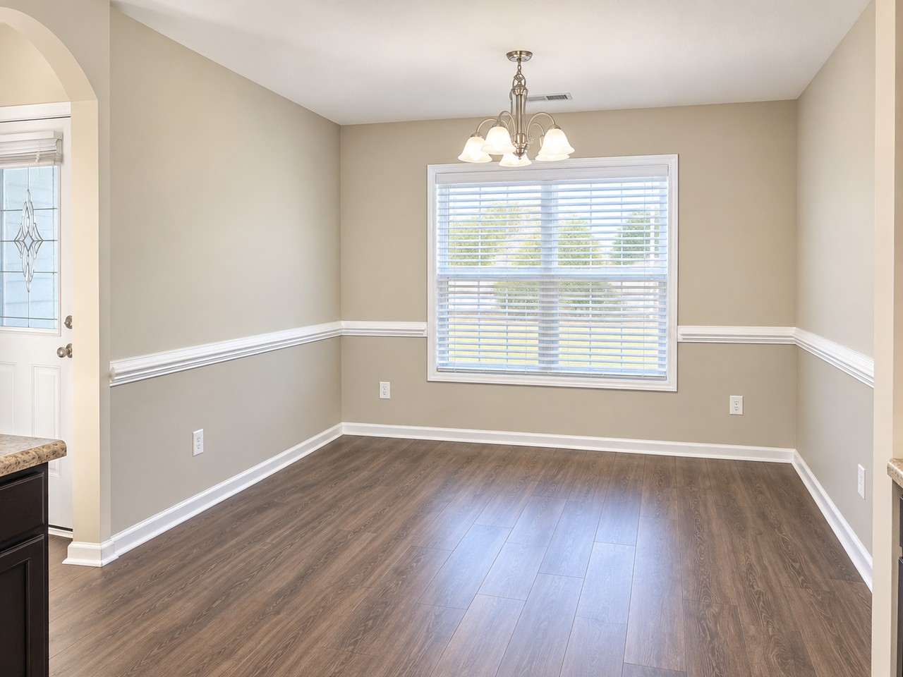 719 Radiant Dr #1 - Photo 4 of 24