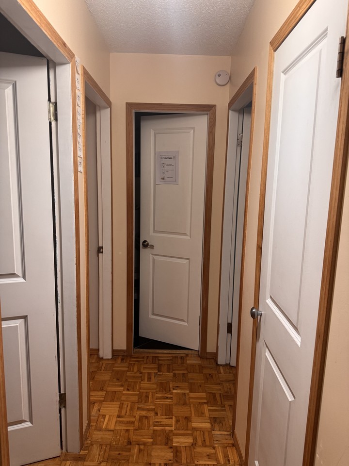 32 Villeneuve Blvd - Photo 3 of 15