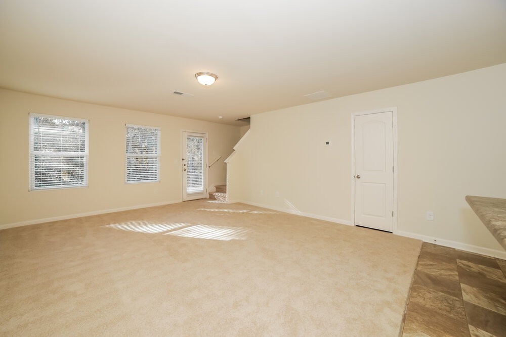 416 Erin Ct - Photo 4 of 17