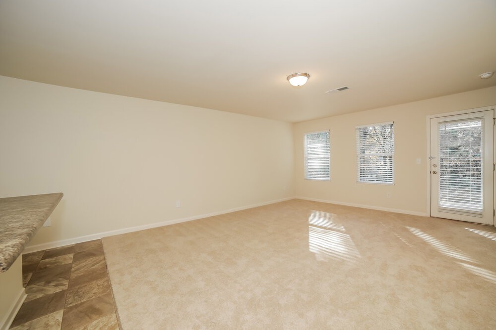 416 Erin Ct - Photo 5 of 17