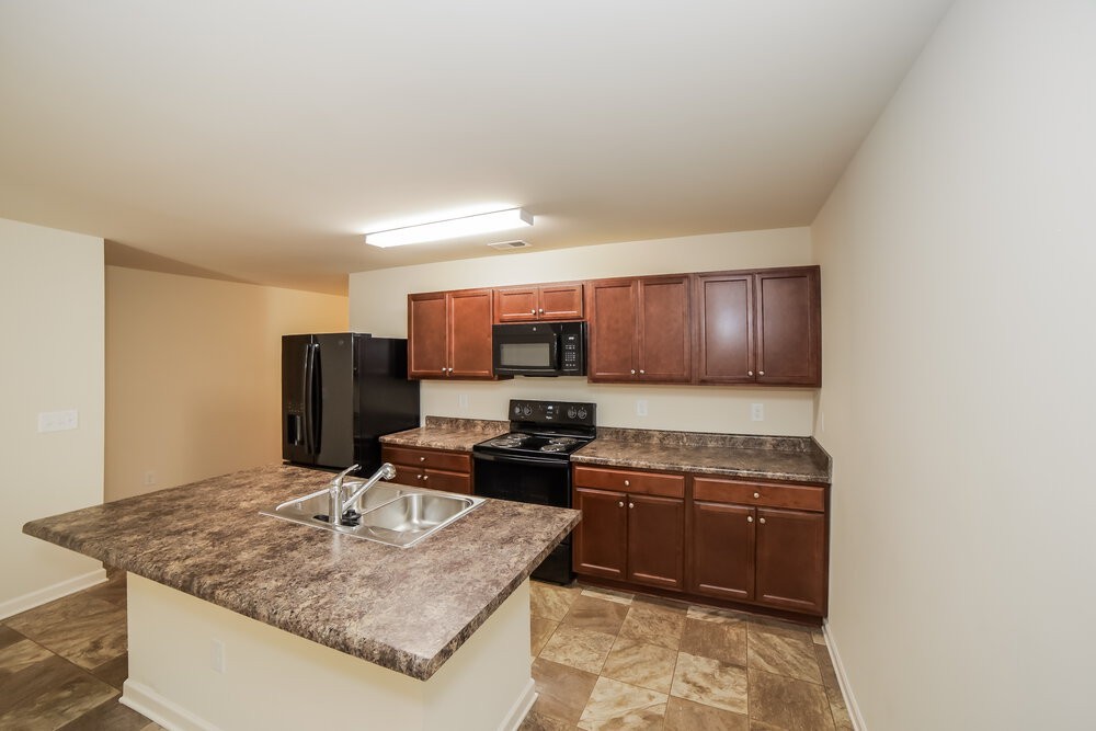 416 Erin Ct - Photo 7 of 17