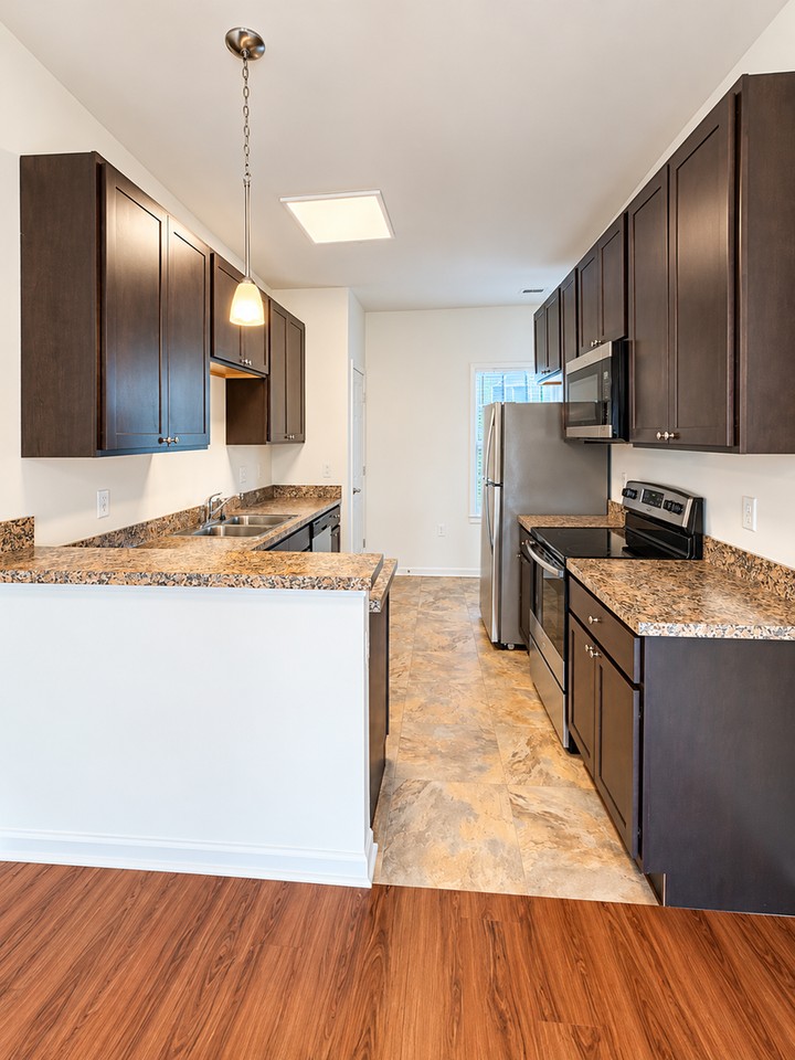 2975 Congers Creek Rd #2 - Photo 4 of 13