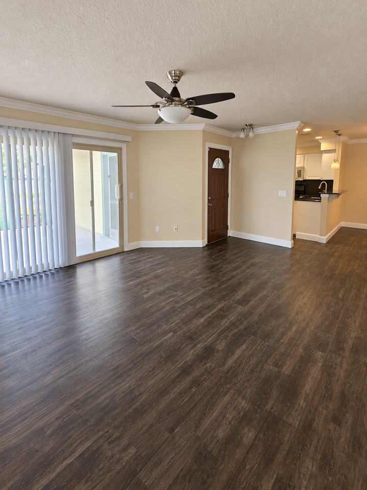 2309 Turpin Dr - Photo 4 of 37