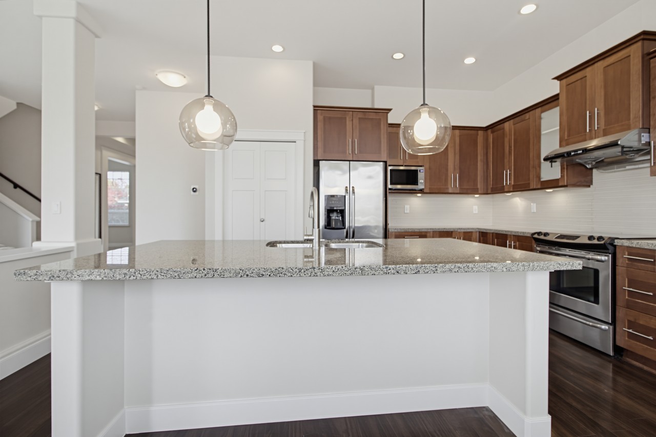 8263 Trondheim Drive - Photo 7 of 35