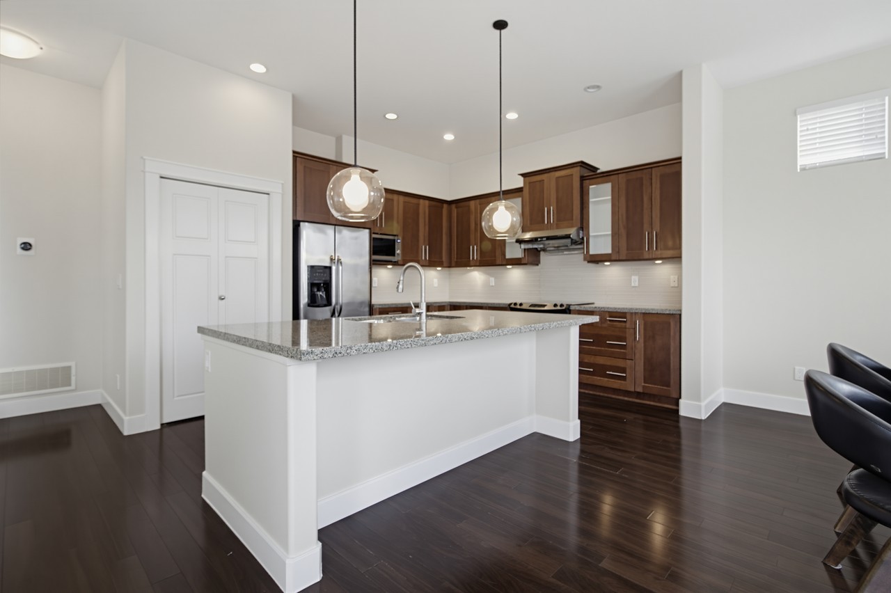 8263 Trondheim Drive - Photo 6 of 27