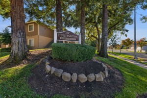 featured image of 2002 Huntington Dr