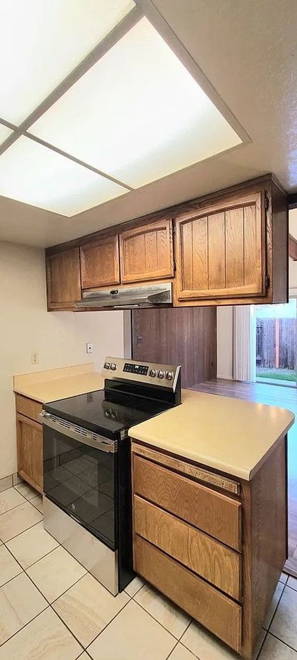 2306 Imran Dr - Photo 6 of 15