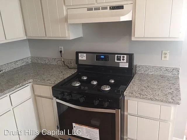 1282 Crystal Lake Rd - Photo 3 of 17