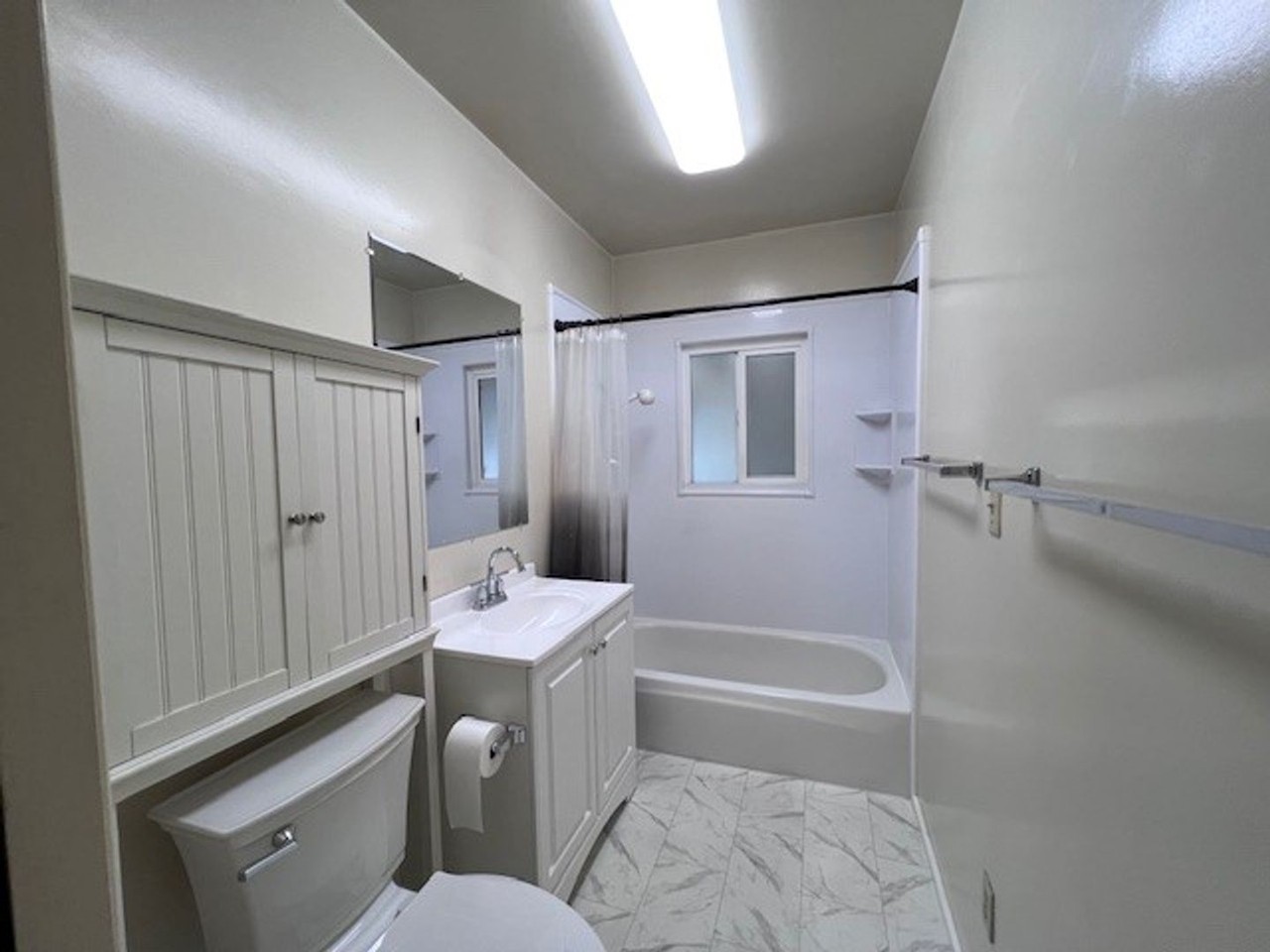 2643 Harkness St - Photo 4 of 7