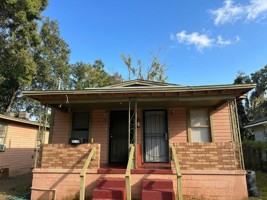 featured image of 1896 W 3rd St