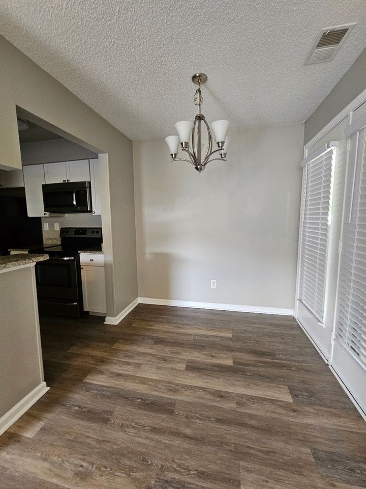 713 Rapidan River Ct Apt A - Photo 7 of 20