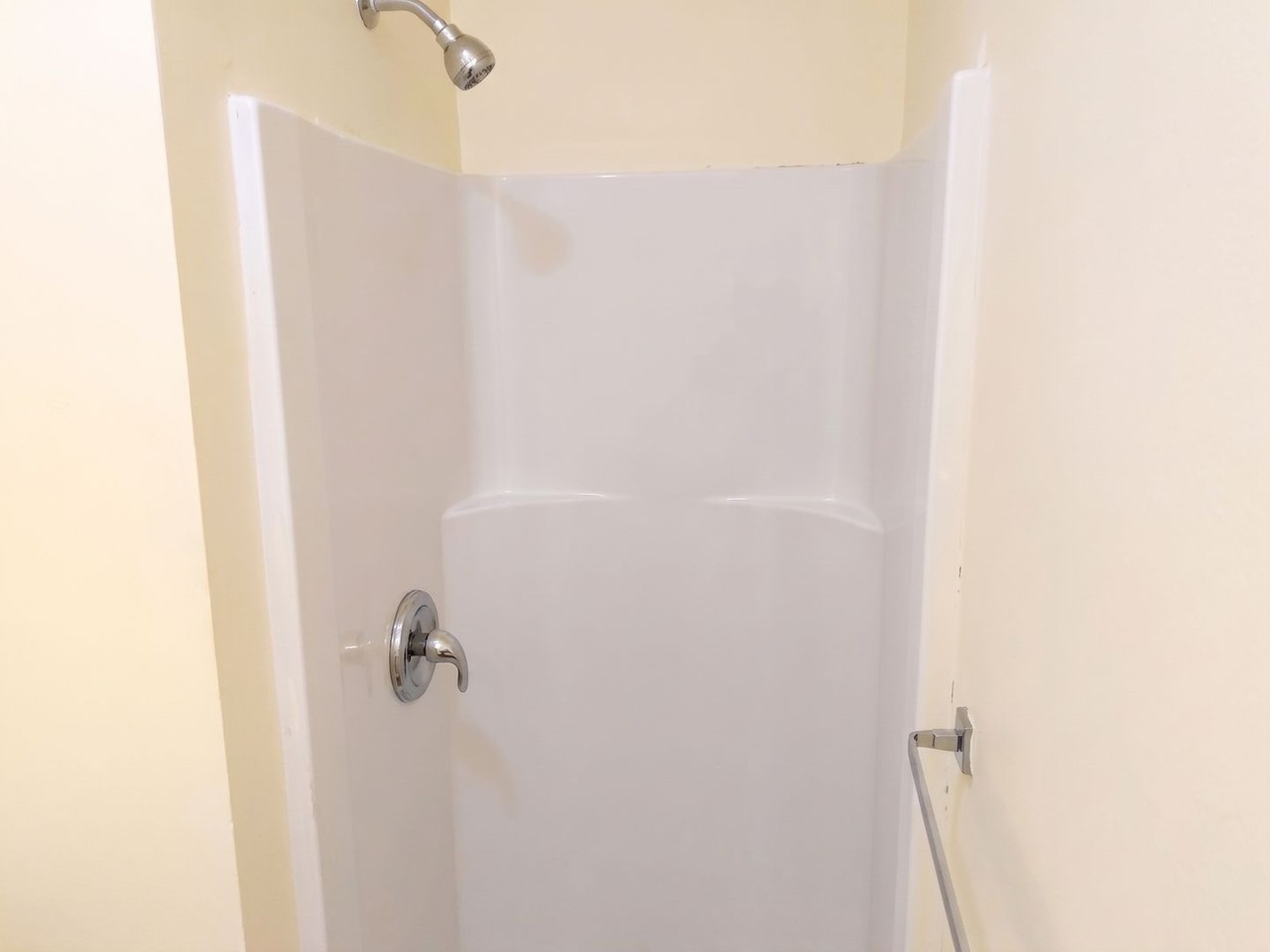311 Witmer St - Photo 4 of 12