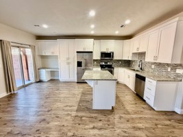 featured image of 2541 Bella Vista Dr