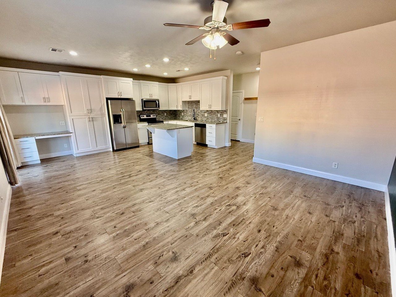 2541 Bella Vista Dr - Photo 7 of 32