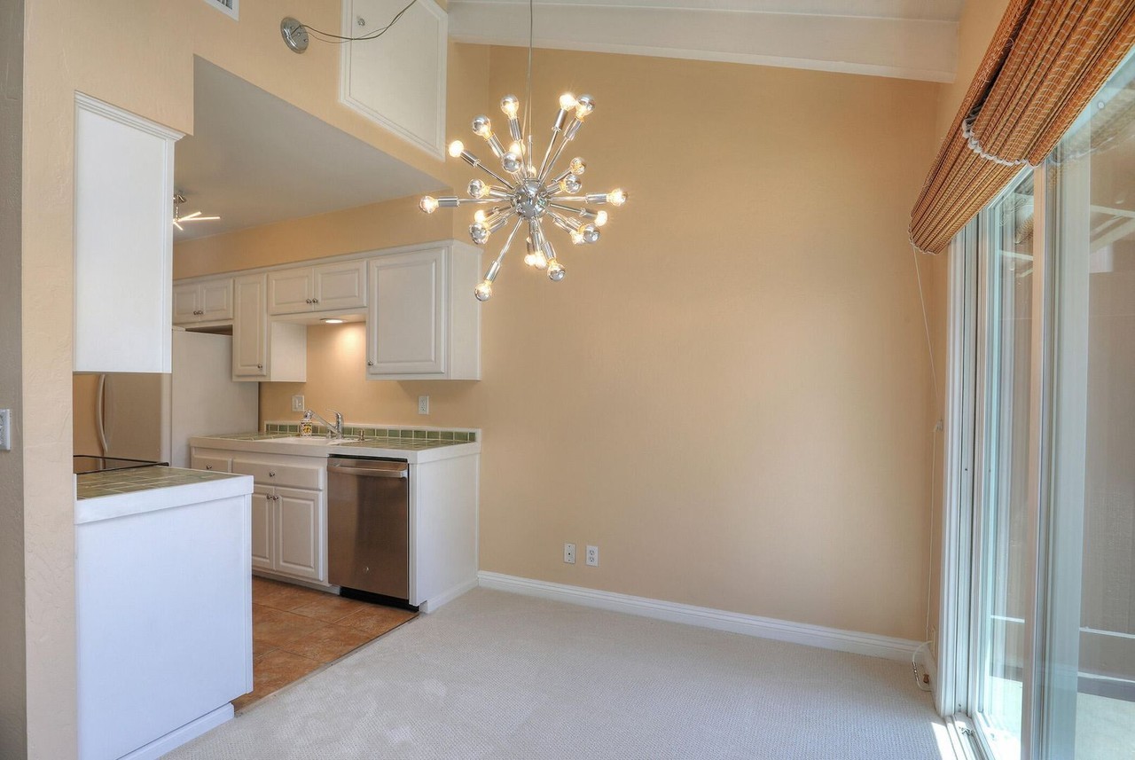 860 860 Highlahd Drive #2 - Photo 4 of 22