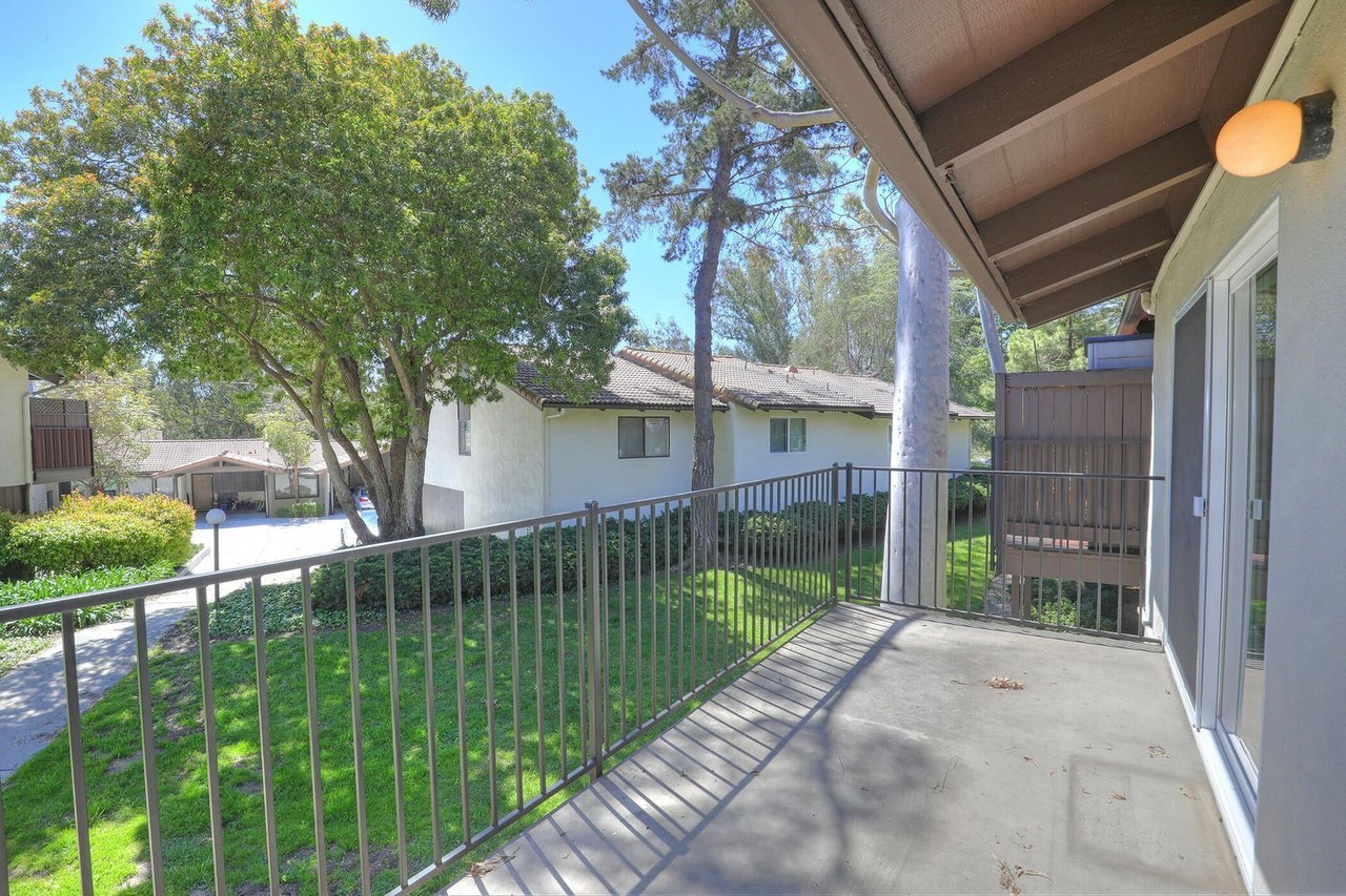 860 860 Highlahd Drive #2 - Photo 7 of 22