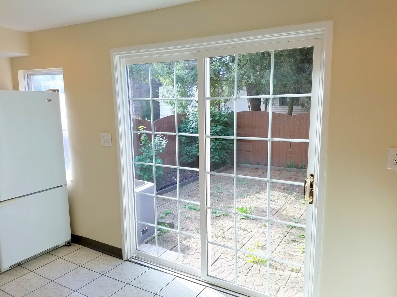 2412 Patterson St - Photo 6 of 20