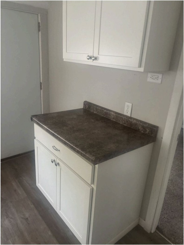 3740 Crown Ct - Photo 4 of 11