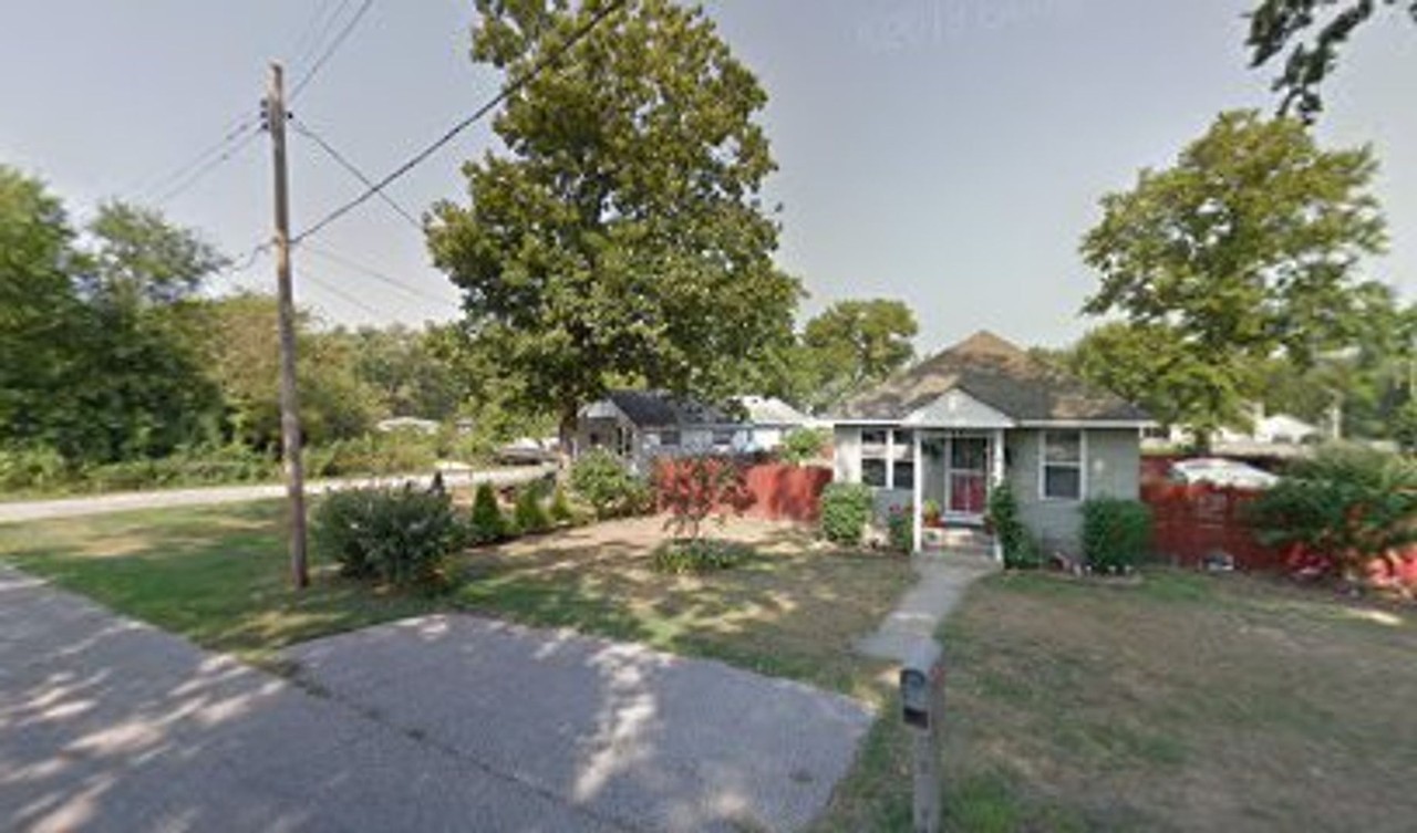 3740 Crown Ct - Photo 5 of 11