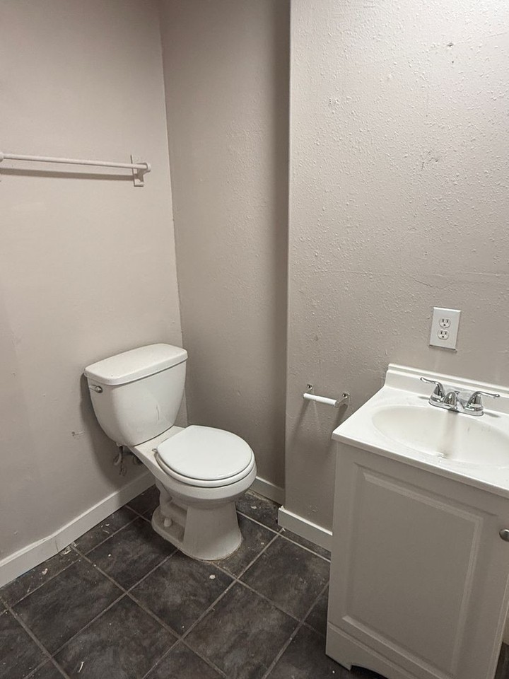 643 643 E 26th - 12 #12 - Photo 7 of 7